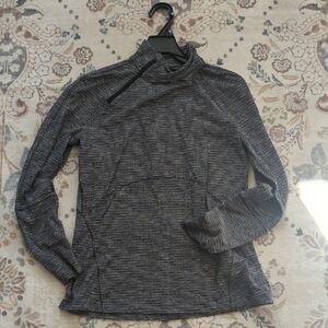 lululemon athletica Gray Long Sleeve Top